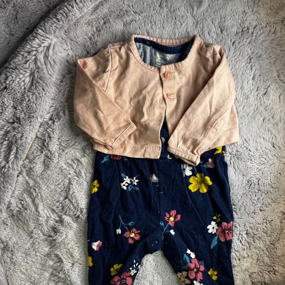 Carter's Infant Girls 2 piece set 3 months - Picture 5 of 5